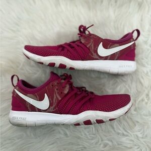 Nike Free Burgundy Sneakers